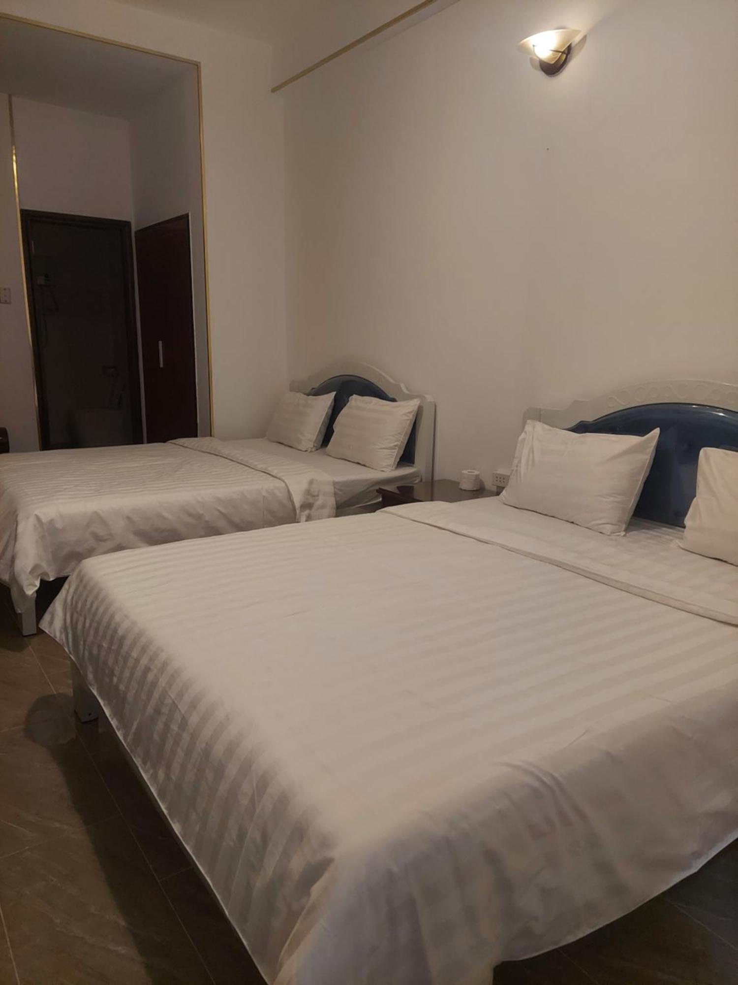 Khach San Trung Mai Hotel Ho Chi Minh City Exterior photo